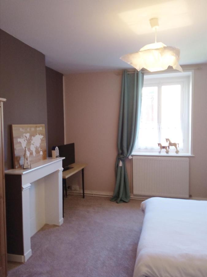 Ferienwohnung Au Pied Du Beffroi Arras Exterior foto