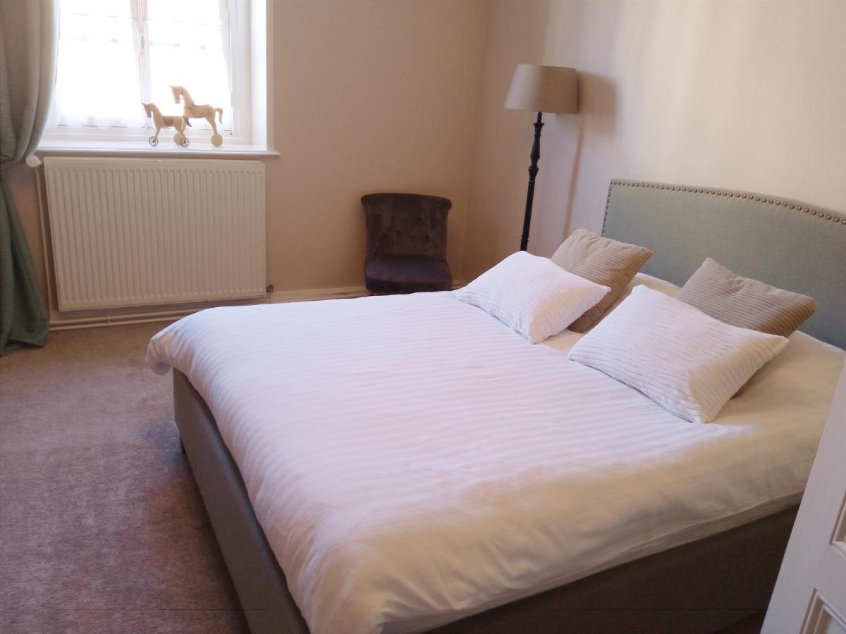 Ferienwohnung Au Pied Du Beffroi Arras Exterior foto
